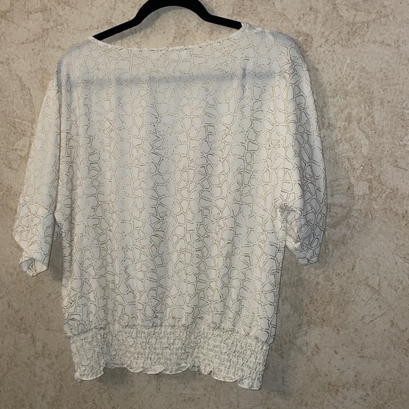 Michael Kors Women's Blouse Size Medium NWT - Picture 2 of 5